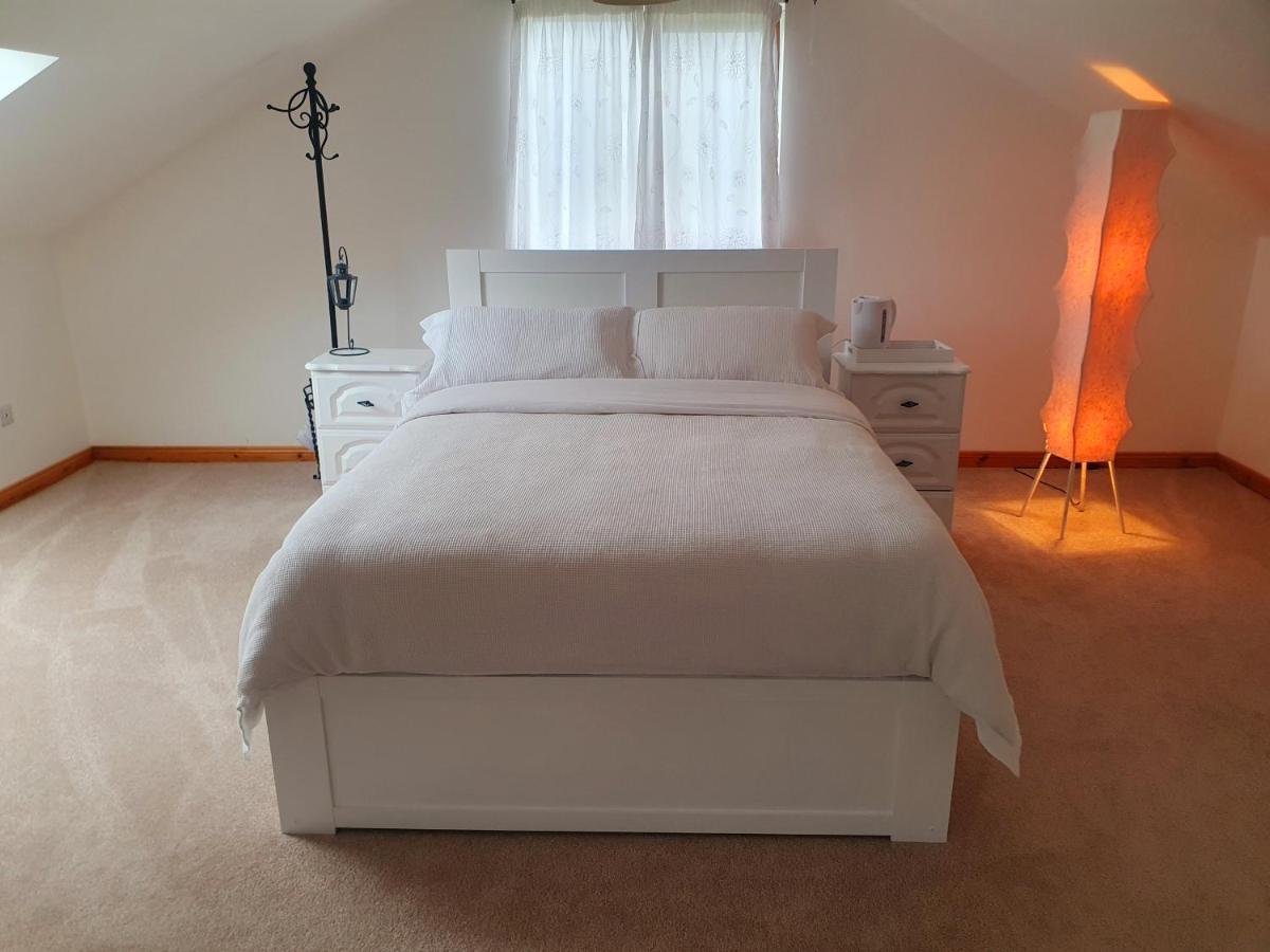 Urkers' Guest Accommodation Crossmaglen Exteriör bild